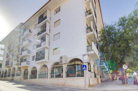 Apartamento T3 remodelado no centro de Tavira com vistas Panorâmicas!