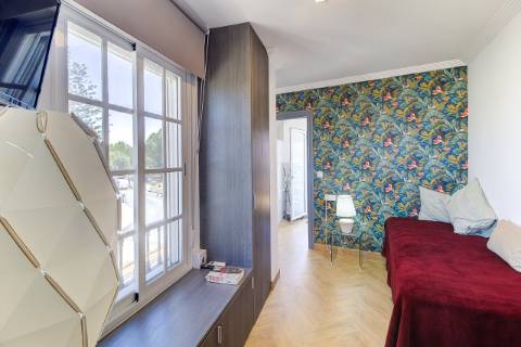 Moradia T3 - Renovada com Terraços e Vista Rio em Ayamonte