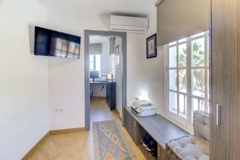 Moradia T3 - Renovada com Terraços e Vista Rio em Ayamonte