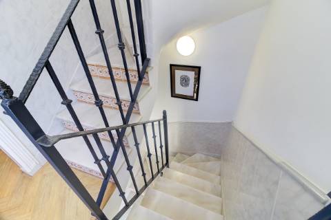 Moradia T3 - Renovada com Terraços e Vista Rio em Ayamonte