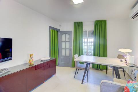 Moradia T3 - Renovada com Terraços e Vista Rio em Ayamonte