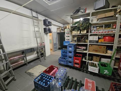 Vende-se; Simpátido Restaurante Pastelaria Fabrico próprio, Dom Rodrigo em Alvalade