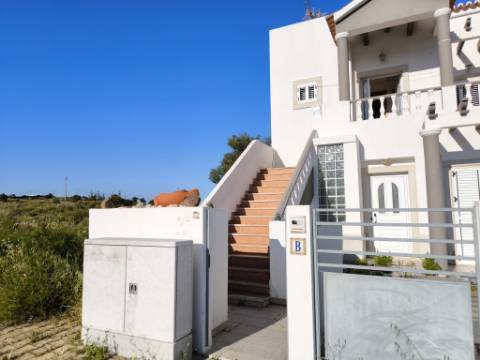 ANDAR DE MORADIA COM UM QUARTO - DUAS VARANDAS - VISTA MAR - RIBEIRA DO ALAMO EM ALTURA - CASTRO MARIM - ALGARVE