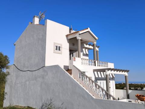 ANDAR DE MORADIA COM UM QUARTO - DUAS VARANDAS - VISTA MAR - RIBEIRA DO ALAMO EM ALTURA - CASTRO MARIM - ALGARVE