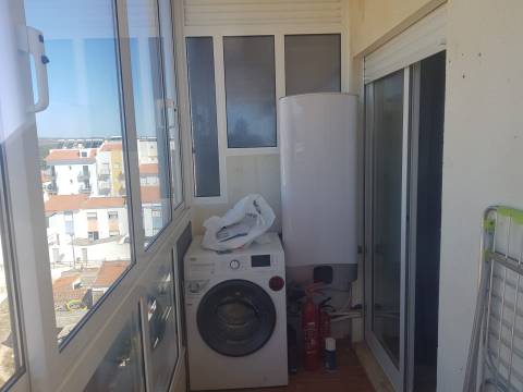 T2 com Terraço de 23m2 em Monte Gordo na Primeira Linha, Vista Mar