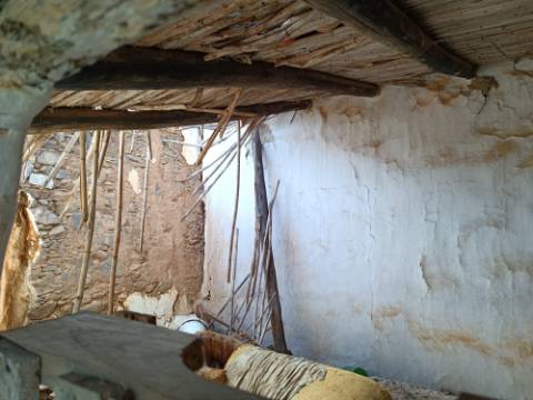 TERRENO COM 85.380 M2 - COM RUINAS - POÇO COM ÁGUA - POSSIBILIDADE DE CONSTRUÇÃO - MORADIA - TURISMO - BELICHE - CASTRO MARIM - ALGARVE