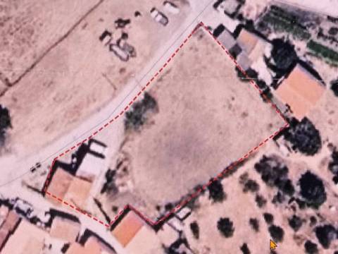 RUINA COM 105 M2 - PARA HABITAÇÃO - COM TERRENO DE 600 M2 - EM MILFRADES - VAQUEIROS - ALCOUTIM - ALGARVE