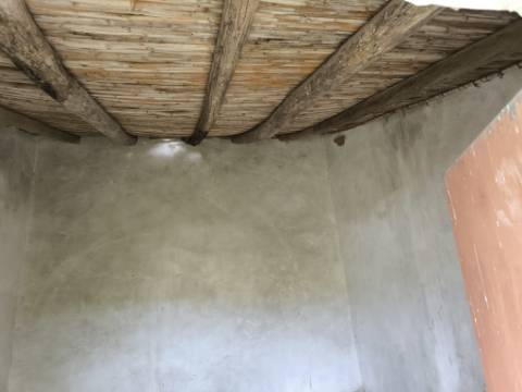 RUINA COM 105 M2 - PARA HABITAÇÃO - COM TERRENO DE 600 M2 - EM MILFRADES - VAQUEIROS - ALCOUTIM - ALGARVE