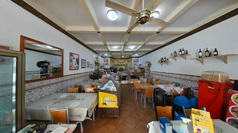 ️ RESTAURANTE COM RENTABILIDADE IMEDIATA NO CORAÇÃO DE VILA REAL DE SANTO ANTÓNIO ️
Oportunidade Única na Zona Mais Prestigiada da Cidade!