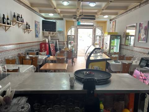 ️ RESTAURANTE COM RENTABILIDADE IMEDIATA NO CORAÇÃO DE VILA REAL DE SANTO ANTÓNIO ️
Oportunidade Única na Zona Mais Prestigiada da Cidade!