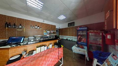 ️ RESTAURANTE COM RENTABILIDADE IMEDIATA NO CORAÇÃO DE VILA REAL DE SANTO ANTÓNIO ️
Oportunidade Única na Zona Mais Prestigiada da Cidade!