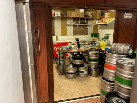 ️ RESTAURANTE COM RENTABILIDADE IMEDIATA NO CORAÇÃO DE VILA REAL DE SANTO ANTÓNIO ️
Oportunidade Única na Zona Mais Prestigiada da Cidade!