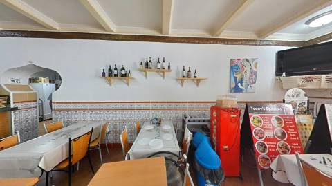 ️ RESTAURANTE COM RENTABILIDADE IMEDIATA NO CORAÇÃO DE VILA REAL DE SANTO ANTÓNIO ️
Oportunidade Única na Zona Mais Prestigiada da Cidade!