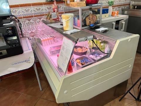 ️ RESTAURANTE COM RENTABILIDADE IMEDIATA NO CORAÇÃO DE VILA REAL DE SANTO ANTÓNIO ️
Oportunidade Única na Zona Mais Prestigiada da Cidade!