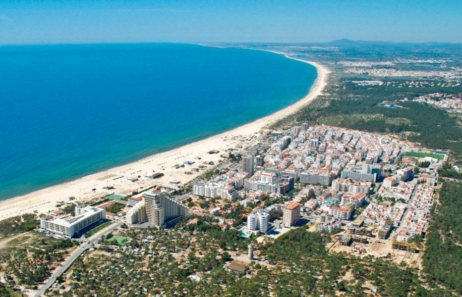 T2 em construção a 50 metros da praia de Monte Gordo