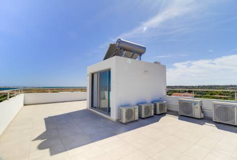 Moradia de Luxo com Vista Deslumbrante para a Ria Formosa - Cavacos, Olhão