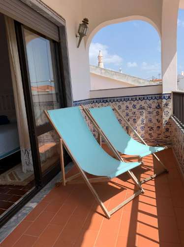 Arrendamento Anual - Moradia T4 de Charme na Praia da Lota (Manta Rota)