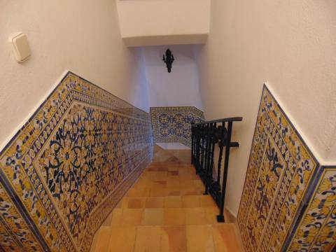 Arrendamento Anual - Moradia T4 de Charme na Praia da Lota (Manta Rota)