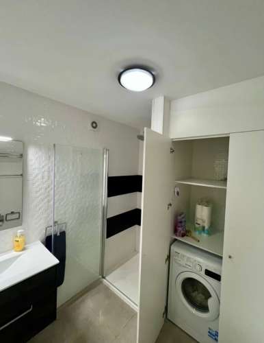 Apartamento T2 Mobilado com Elevador e Varandas