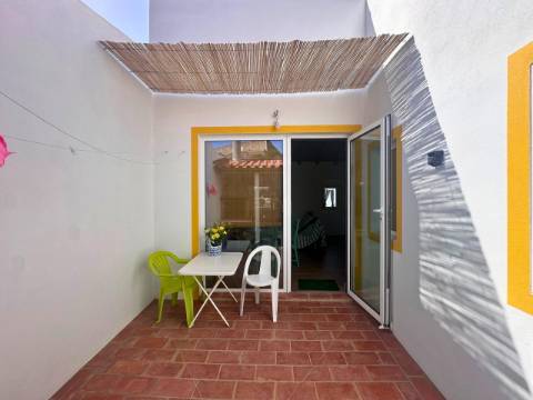Moradia T2+1 Centro de Castro Marim - disponível de outubro a junho!