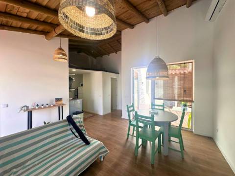 Moradia T2+1 Centro de Castro Marim - disponível de outubro a junho!