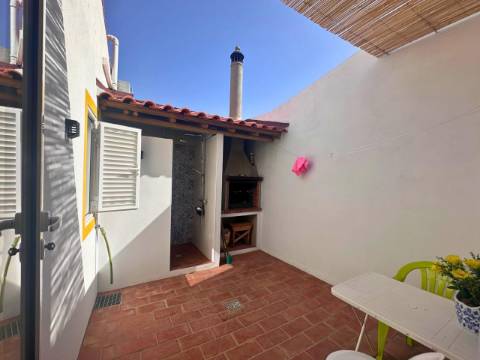 Moradia T2+1 Centro de Castro Marim - disponível de outubro a junho!