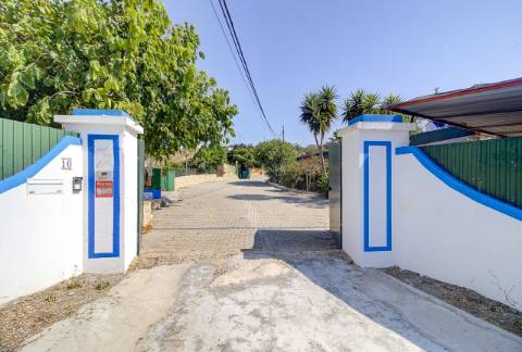 Moradia T5 com Terreno Urbano de 1.972 m² em Monte Francisco - Um Refúgio Tranquilo com Vista Aberta