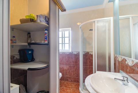 Moradia T5 com Terreno Urbano de 1.972 m² em Monte Francisco - Um Refúgio Tranquilo com Vista Aberta