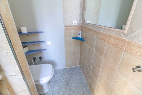 Moradia T5 com Terreno Urbano de 1.972 m² em Monte Francisco - Um Refúgio Tranquilo com Vista Aberta