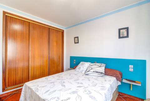 Moradia T5 com Terreno Urbano de 1.972 m² em Monte Francisco - Um Refúgio Tranquilo com Vista Aberta