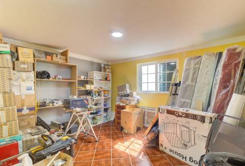 Moradia T5 com Terreno Urbano de 1.972 m² em Monte Francisco - Um Refúgio Tranquilo com Vista Aberta