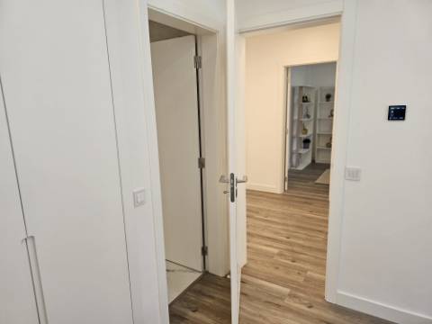 Fantástica; Moradia V4 Independente com Piscina na Herdade da Aroeira, excelente oportunidade