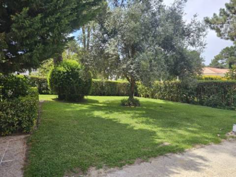 Fantástica; Moradia V4 Independente com Piscina na Herdade da Aroeira, excelente oportunidade