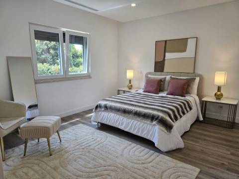 Fantástica; Moradia V4 Independente com Piscina na Herdade da Aroeira, excelente oportunidade