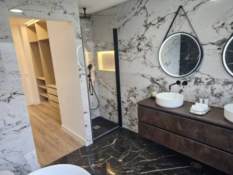 Fantástica; Moradia V4 Independente com Piscina na Herdade da Aroeira, excelente oportunidade