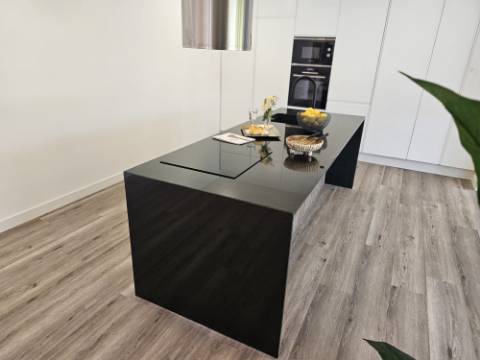 Fantástica; Moradia V4 Independente com Piscina na Herdade da Aroeira, excelente oportunidade