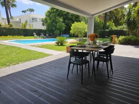 Fantástica; Moradia V4 Independente com Piscina na Herdade da Aroeira, excelente oportunidade