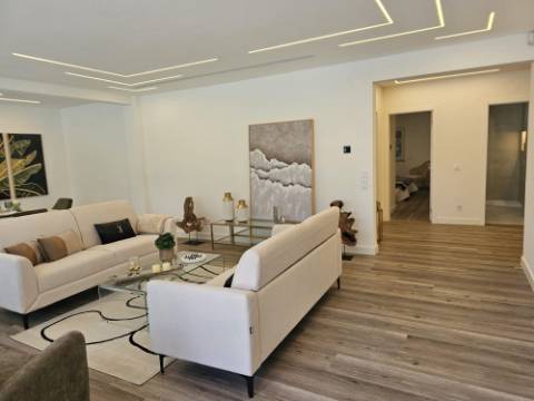 Fantástica; Moradia V4 Independente com Piscina na Herdade da Aroeira, excelente oportunidade