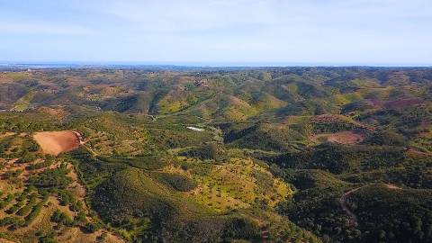 TERRENO COM 62.180 M2 - POSSIBILIDADE DE TURISMO RURAL - CONSTRUÇÃO PARA HABITAÇÃO - PRÓXIMO DA CORTE DO GAGO - CASTRO MARIM - ALGARVE