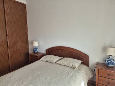 Apartamento T2 com áreas grandes em Vila Real de Santo António