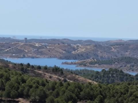 TERRENO URBANO - COM POSSIBILIDADE DE CONSTRUÇÃO MORADIA E TURISMO - VISTA LAGO E VISTA MAR - BRENHOSA - ODELEITE - CASTRO MARIM - ALGARVE