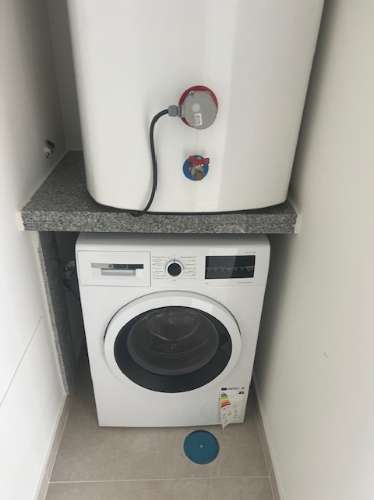 Apartamento T3, 2º piso, varanda, Vila real de Santo António