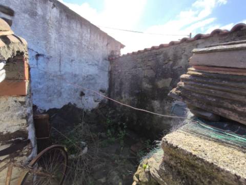 MORADIA EM RUINA PARA RECONSTRUIR - COM LOGRADOURO - VISTA MAR - QUEBRADAS - CASTRO MARIM - ALGARVE