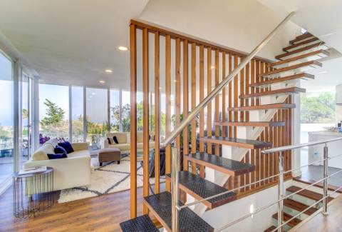 Deslumbrante Moradia Moderna com Vista Mar em Buenas Noches, Estepona