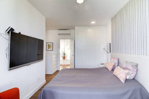 Deslumbrante Moradia Moderna com Vista Mar em Buenas Noches, Estepona