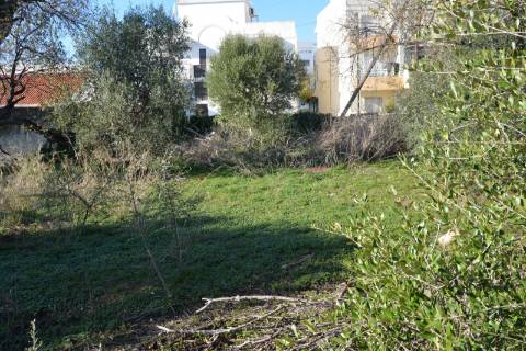 TERRENO COM POSSIBILIDADE PARA CONSTRUÇÃO 12 APARTAMENTOS