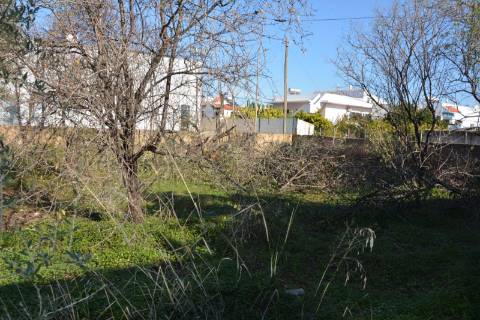 TERRENO COM POSSIBILIDADE PARA CONSTRUÇÃO 12 APARTAMENTOS