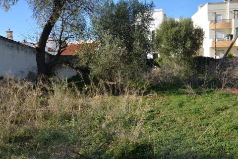 TERRENO COM POSSIBILIDADE PARA CONSTRUÇÃO 12 APARTAMENTOS