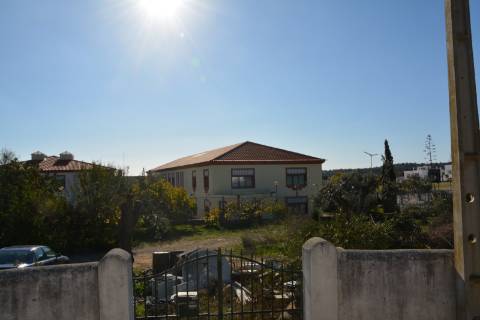 TERRENO COM POSSIBILIDADE PARA CONSTRUÇÃO 12 APARTAMENTOS