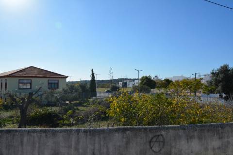 TERRENO COM POSSIBILIDADE PARA CONSTRUÇÃO 12 APARTAMENTOS